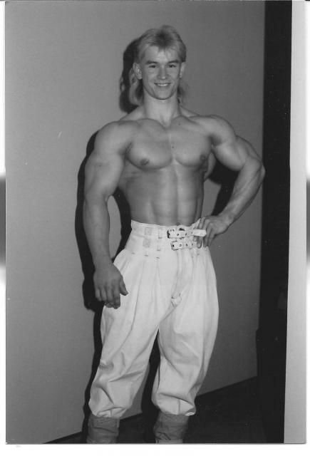 Lee Priest con 17 años